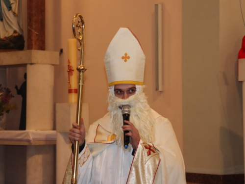 FOTO: Sv. Nikola posjetio župu Prozor