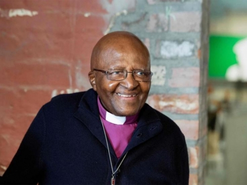 Umro Desmond Tutu, jedan od ključnih aktera u slomu apartheida