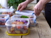 Ovu hranu nikako nemojte čuvati u plastičnim posudama!