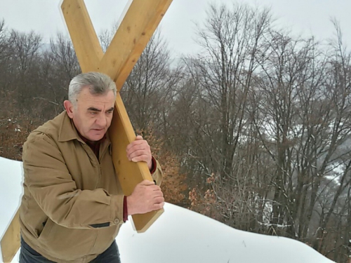 FOTO: Put križa - Druga korizmena nedjelja u župi Uzdol