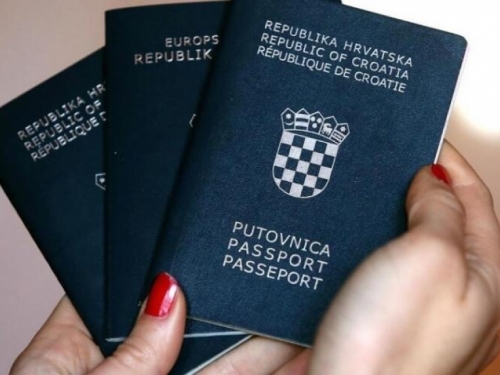Podignuta optužnica protiv 11 ljudi koji su u Srbiji prodavali hrvatske putovnice