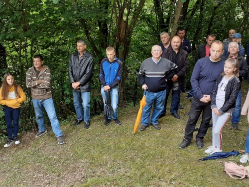 FOTO| Hodočašće na grob svećenika-mučenika fra Stjepana Barišića u župi Uzdol