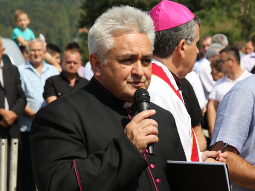 FOTO/VIDEO: Na Uzdolu obilježena 23. obljetnica stravičnog pokolja nad Hrvatima