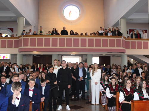 FOTO: Krizma u župi Prozor