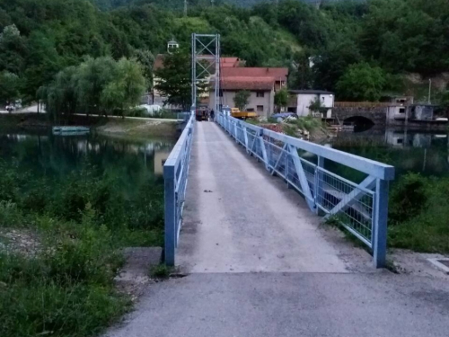 FOTO: Uređeno odmorište i plaža Gračac