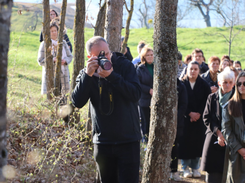 FOTO: Put križa kroz fratarski gaj na Šćitu