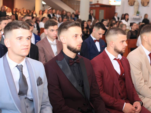 FOTO: Matura 2026. - Defile mladosti na ulicama Prozora