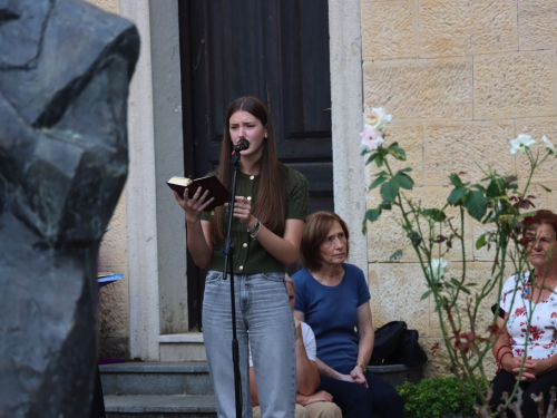FOTO: Započela trodnevnica na Šćitu uoči Male Gospe, prvi dan posvećen školarcima
