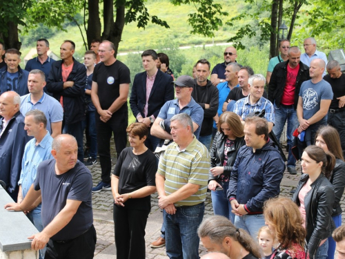 FOTO/VIDEO: Prvi susret iseljenih Uzdoljana i Dan 3. bojne brigade Rama i branitelja Uzdola