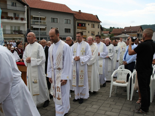 FOTO: Mlada misa vlč. Josipa Papka u župi Prozor