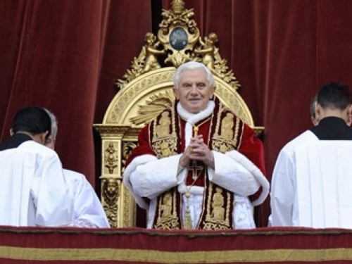 Papa Benedikt XVI.: Neka zraka Božje dobrote zasja nad svima!