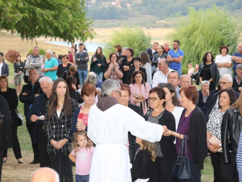 FOTO: Na Šćitu započela trodnevnica, Mladu misu slavio p. Marko Petričević