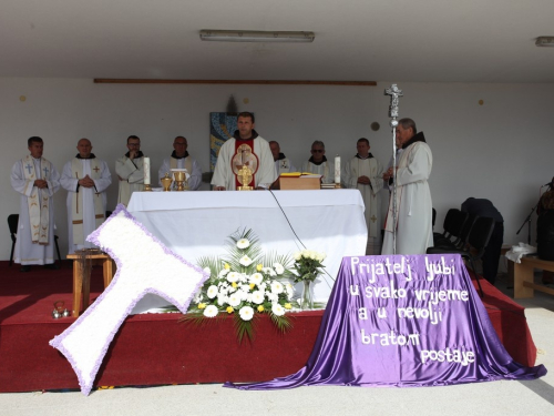 FOTO: Vanjska proslava svetoga Franje u Rumbocima