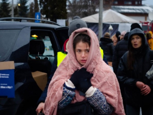 Papina poruka na Dan žena: ‘Mislim na mlade majke i njihovu djecu koja bježe od ratova’