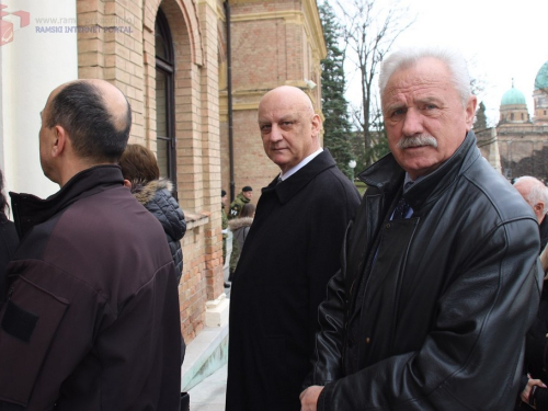 FOTO: Na Mirogoju sahranjen pukovnik Ante Pavlović