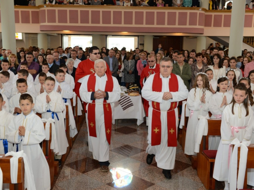 FOTO: Prva pričest u župi Prozor