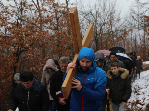 FOTO: Put križa - Prva korizmena nedjelja u župi Uzdol