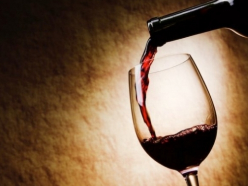 Povremeno pijenje vina sasvim je sigurno za zdravlje
