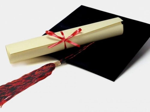 Brojke se samo povećavaju: Do sada otkrivena 81 lažna diploma u institucijama FBiH