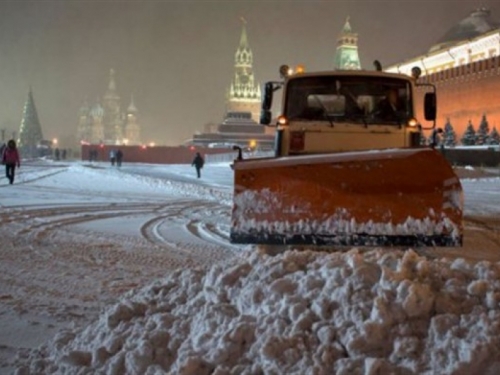 Moskovske zračne luke prizemljile zrakoplove zbog snijega