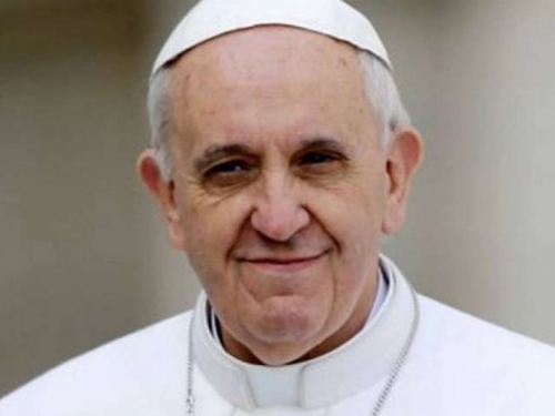 Papa Franjo optužio ekstremiste za narušavanje milostive prirode Boga