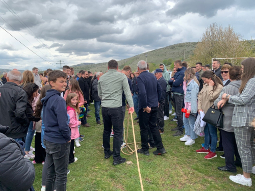 FOTO: Druženje Rumbočana i sv. misa na Zahumu