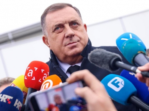 Dodik kaže da bi se RS za par tjedana mogao odcijepiti