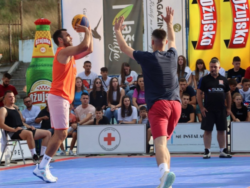 FOTO: Druga večer Streetball turnira u Prozoru