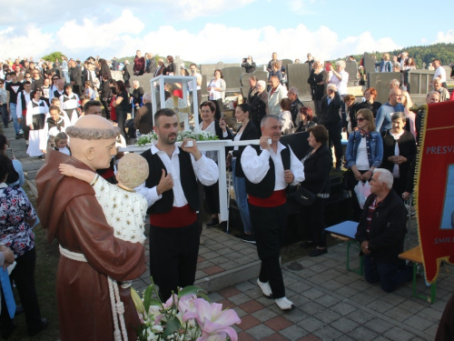 FOTO: Jedinstveni događaj na Pidrišu - stigle moći sv. Ante