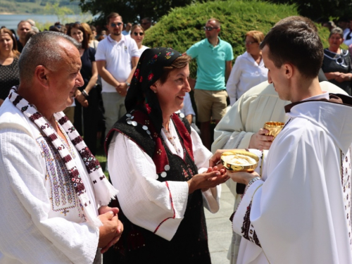 FOTO: Na Šćitu svečano proslavljena Velika Gospa i Mlada misa fra Mile Belje