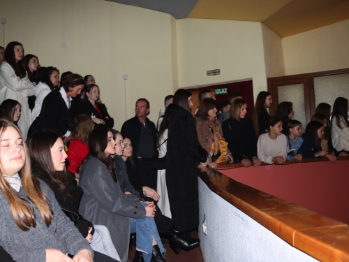 FOTO: Valentinovo u Prozoru - Maturanti priredili nezaboravnu večer