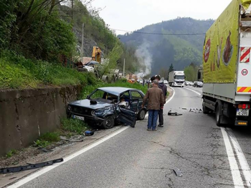 U sudaru na M-17 poginula jedna osoba