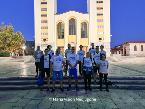 FOTO: Hodočasnici iz Međugorja krenuli pješice u Ramu