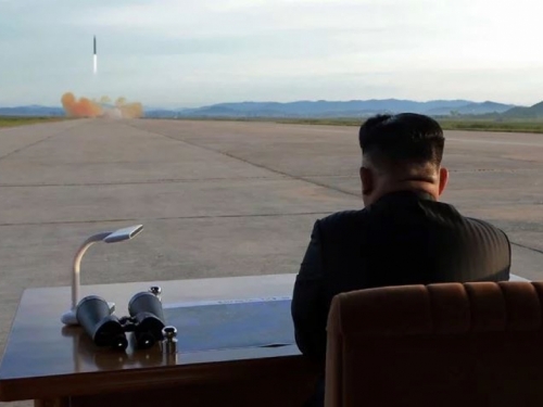 Sjeverna Koreja ispalila nekoliko neidentificiranih projektila