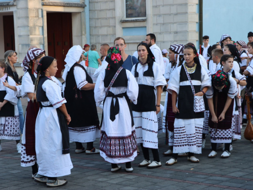 FOTO: 3. večer folklora u Prozoru - ''Običaje svoje zaboravit neću''