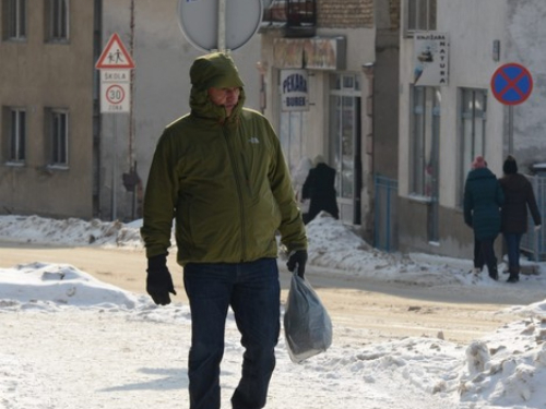 FOTO: Ritam života u Prozoru na -17