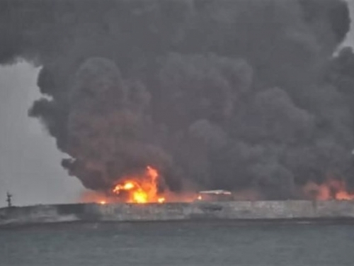 Sudarili se tanker pun goriva i teretni brod, 32 nestalih na istočnoj obali Kine