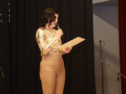 FOTO: U Prozoru održan koncert ''Svim na zemlji''