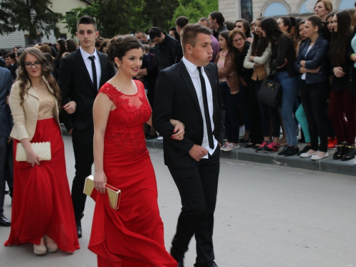 FOTO/VIDEO: Matura 2016. - Defile mladosti i ljepote na ulicama Prozora