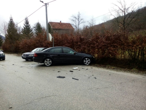 Prometna nesreća u mjestu Ometala, jedna osoba lakše ozlijeđena