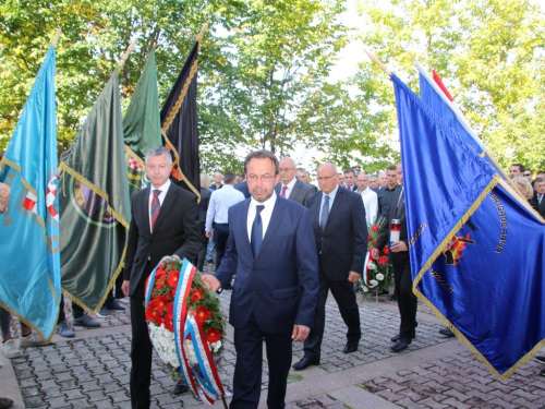 FOTO: Na Uzdolu obilježena 25. obljetnica zločina nad Hrvatima