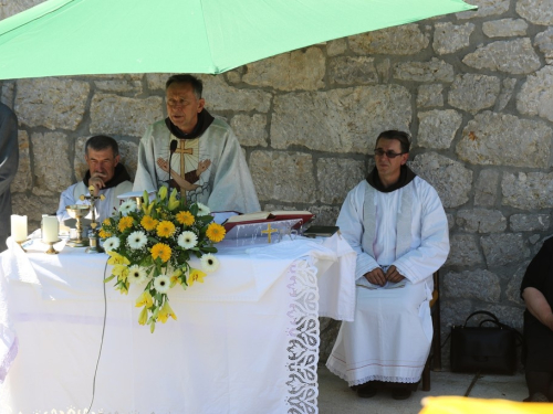 FOTO: Proslava sv. Ante na Zvirnjači