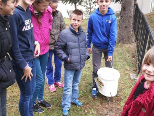OŠ "Veselka Tenžere" Uzdol sudjelovala u akciji „Let’s Do It"