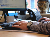 Gdje se najbolje zarađuje u BiH: Top 15 djelatnosti s najvećim rastom plaća u 2025.