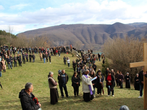 FOTO: Ramski put križa u Podboru