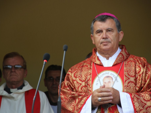 FOTO/VIDEO: Na Uzdolu obilježena 23. obljetnica stravičnog pokolja nad Hrvatima