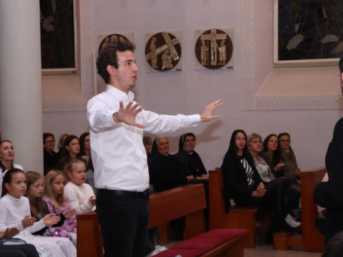 FOTO: Započeli VIII. Ramski dani kulture - zbor mladih ViDeMus oduševio publiku