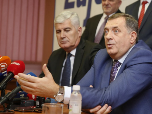 Čović pozvao Dodika da se pomiri s oduzimanjem mandata