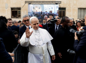 Papa: Mržnja raste, a nasilje je sve gore i gore