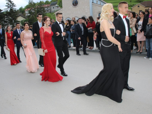 FOTO/VIDEO: Matura 2016. - Defile mladosti i ljepote na ulicama Prozora